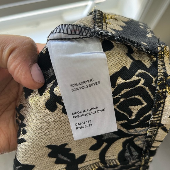 NWOT 2 piece set! Black gold crop top & high low matching skirt SIZE S ADORABLE! - Picture 8 of 10